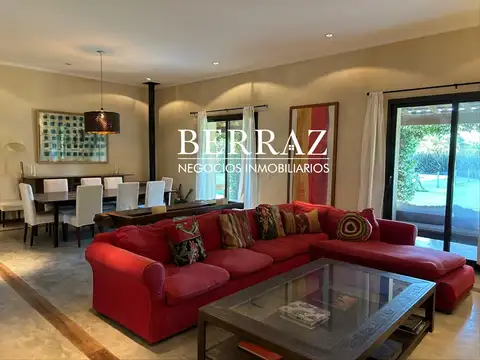 Casa Alquiler Temporario 4 Dormitorios Lote de 900 m2 Chacras de Murray Pilar