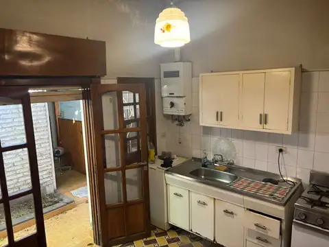 CASA Y LOCAL COMERCIAL CENTRO VILLA REGINA