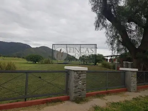 Lote premium de 1.024 m² en fincas del dique
