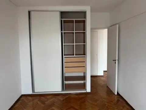 Departamento en Alquiler en Recoleta, $ 950.000