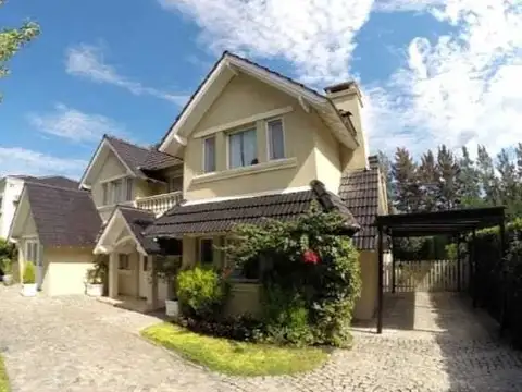 Casa Chalet  en Alquiler en Haras El Establo, Pilar, G.B.A. Zona Norte