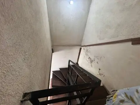 VENDO DUPLEX  BARRIO TERAN 4 DORMITRIOS