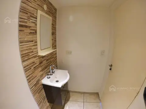 Departamento en Alquiler en Parque Chacabuco, $ 800.000