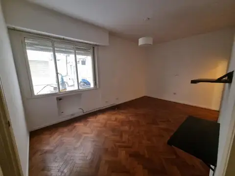 Mendoza 2900, Piso PB