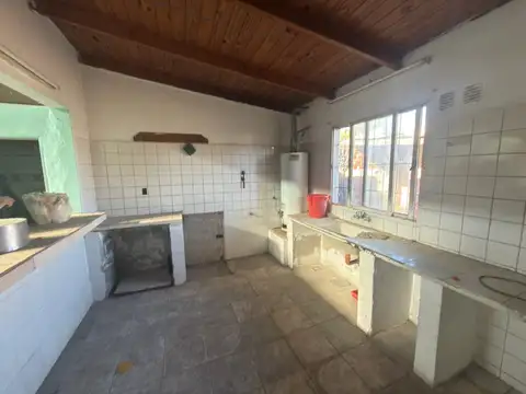 Galpon en Venta en La Plata, USD 60.000