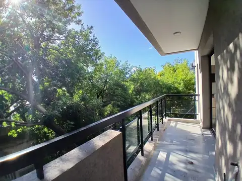 Semipiso de 2 ambientes al frente