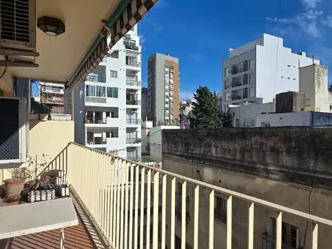 Julián Álvarez 2300, Piso 4