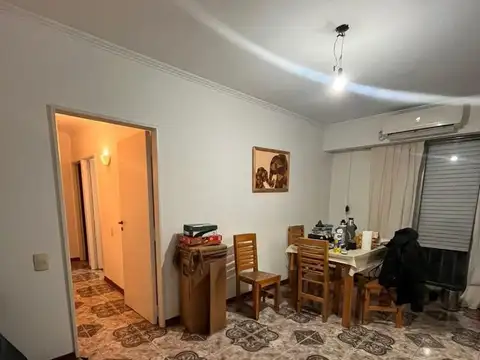 buen departamento de 3 ambientes
