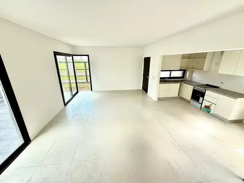 Casa en Venta en Pueblo Esther, USD 132.000