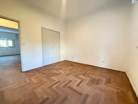 Depto Tipo Casa en Venta 50 años