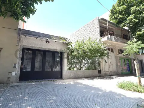 Casa 4 AMB. Con Terraza y Garaje - Devoto