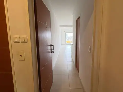 Departamento en Alquiler en Caseros, $ 750.000