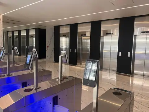 Alquiler Oficina en DOME de 93m2 mas patio de 57m2 con Cochera