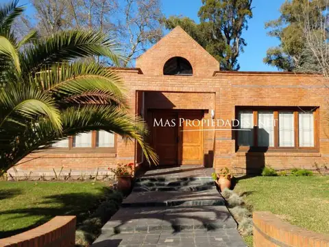 Venta Casa en El Carmen 4 Dormitorios Guillermo Hudson