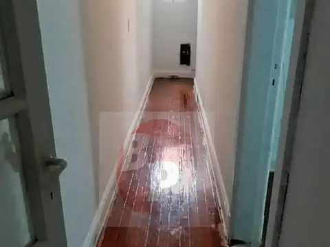 Avenida Caseros 2900, Piso 1