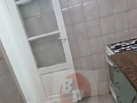 Avenida Caseros 2900, Piso 1