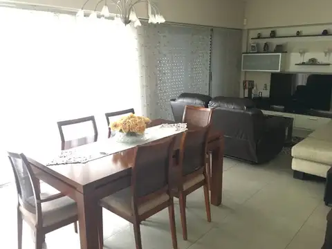 Departamento en Venta en Lomas De Zamora, USD 590.000