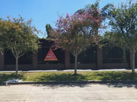 Casa en Venta en Rafael Calzada, USD 280.000