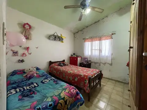 VENTA CASA CON GRAN TERRENO EN RIVADAVIA, MENDOZA