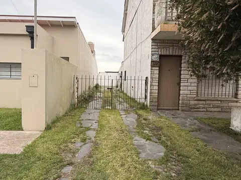 Depto Tipo Casa en Venta de 3 ambientes