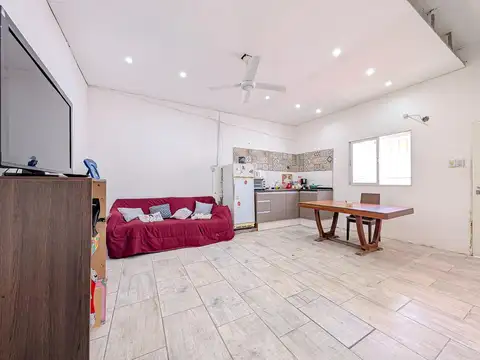 Departamento de pasillo ubicado en Echesortu