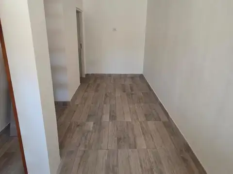 Depto Tipo Casa 2 ambientes con 1 baño