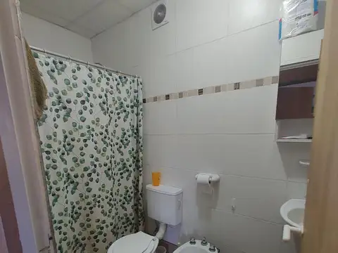 Casa + Galpón en Roldán