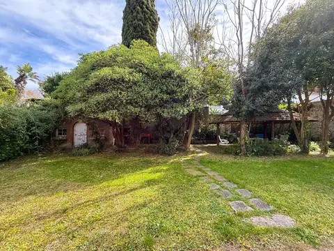 Terreno en Venta de 800 m² - La Lucila, Vicente López