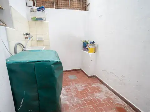 Depto Tipo Casa en Venta 43 años