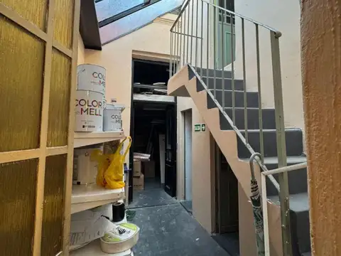 Local en Venta Via Púb.