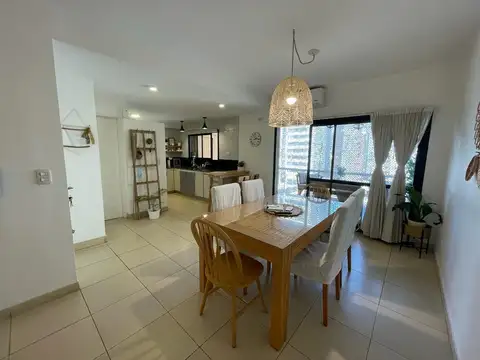 Departamento 3 ambientes con cochera en Lomas de Zamora Oeste