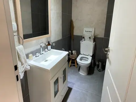 Departamento 3 ambientes con cochera en Lomas de Zamora Oeste