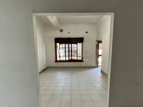 Depto Tipo Casa en Venta en Temperley, USD 60.000