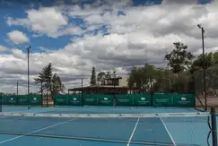 Actividades deportivas futbol, tenis en Las Retamas en Mendoza, Mendoza