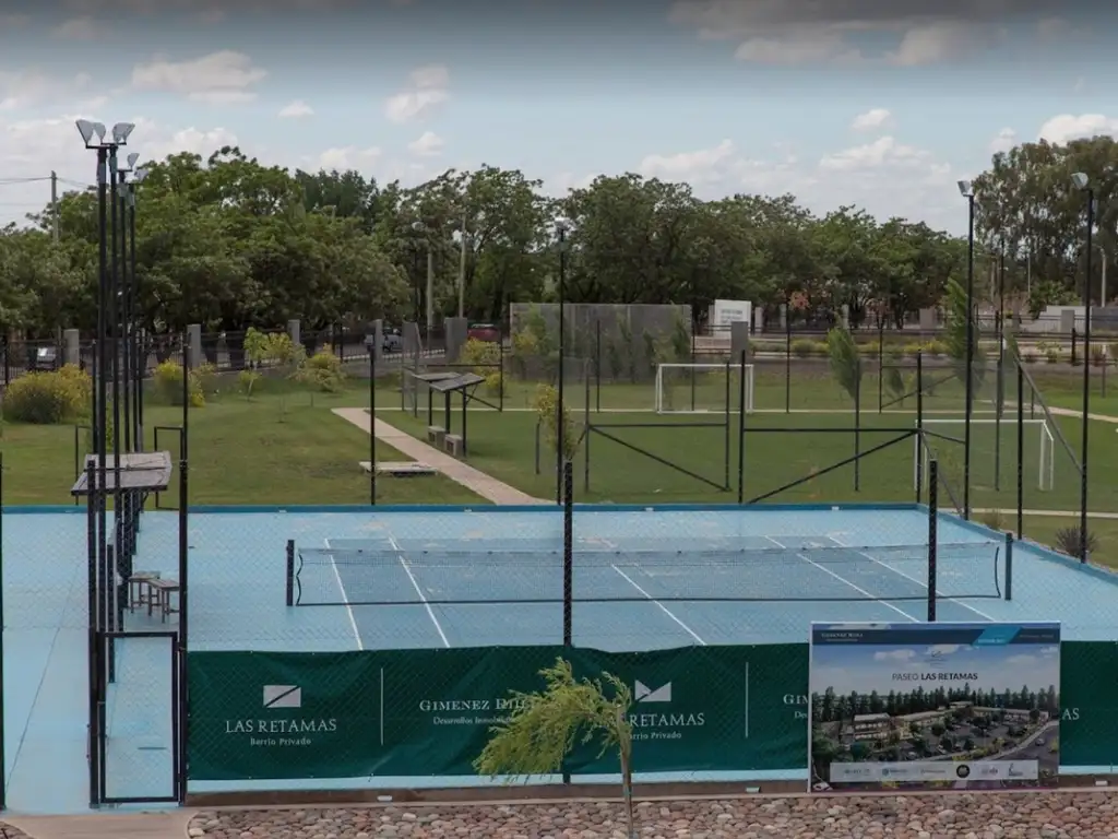 Actividades deportivas futbol, tenis en Las Retamas