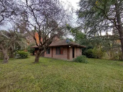 SDA. Venta. Casa dos ambientes. y Monoambiente. Pileta y Cuarto de Guardado. Lote 1.400 M2. Parque Sakura