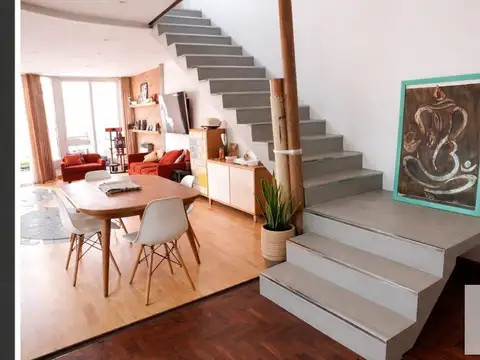 Depto Tipo Casa 3 ambientes con 3 baños