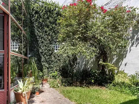 Casa en Alquiler en Chacarita, USD 6.000