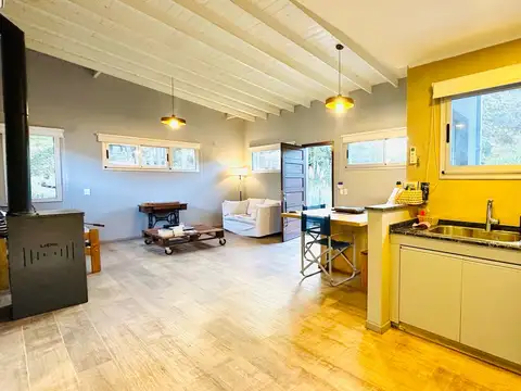 Casa 3 ambientes con 2 baños