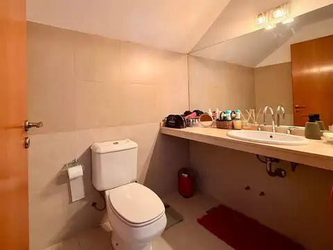 Depto Tipo Casa en Venta con 1 cocheras