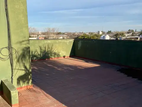 Monoambiente - Buena ubicación - Bajas expensas.