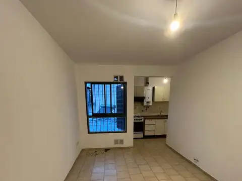 Departamento en alquiler 1 dormitorio en Alberdi a mts de Av. Colón