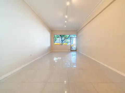 Venta departamento 3 dormitorios refaccionado, patio seco, terraza y balcón, 3 de febrero 1200