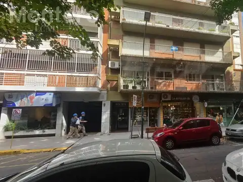 Arenales al 1935 (Entre Gral. Alvear y Vicente Fidel López)