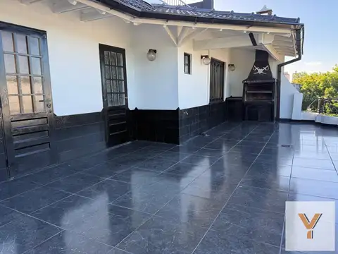 Departamento en venta - 3 Dormitorios 2 Baños - Mataderos