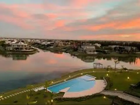 LOTE EN VENTA CASUARINAS NORDELTA AL AGUA FINANCIA