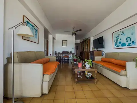 Departamento 5 ambientes con 2 baños