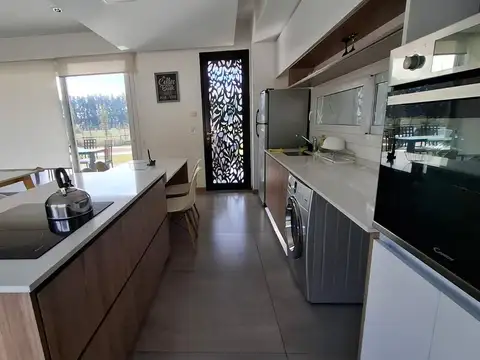 Casa en Venta en Countries y Barrios Cerrados en Ezeiza, USD 170.000