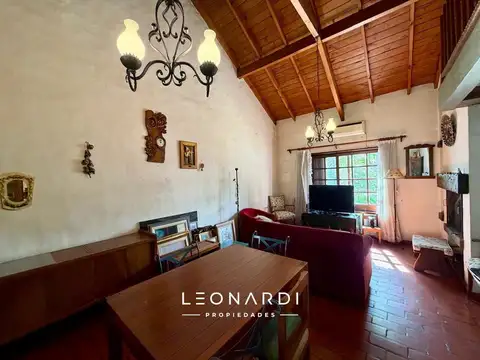 Casa 5 ambientes con 3 baños