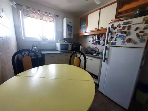 VENTA / VILLA DEL PARQUE / APTO CREDITO HIPOTECARIO / 4 AMBIENTES / DEP DE SERVICIO / BALCON /...